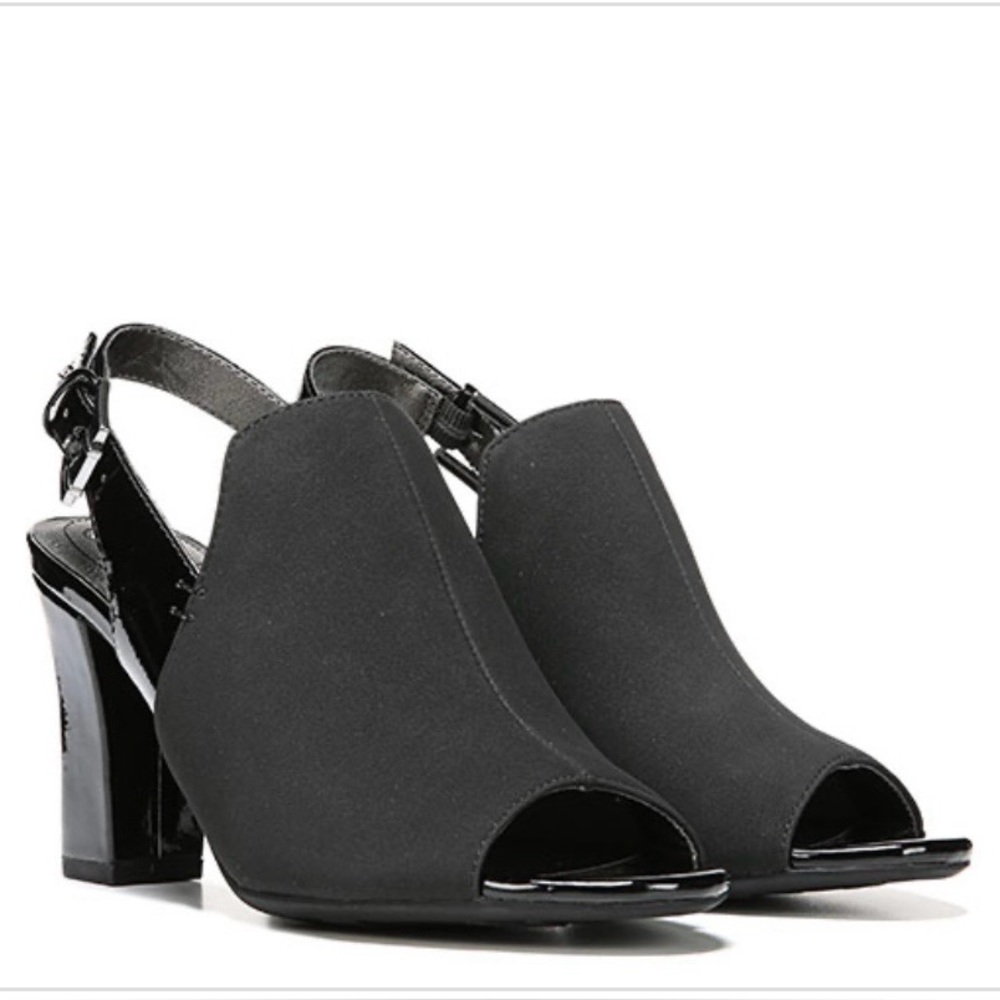 LifeStride Lux Black Slingback Pumps, size 7M